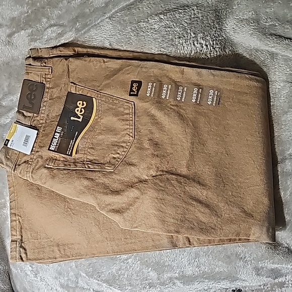 Lee | Jeans | Nwt Lee Regular Fit Straight Leg Jeans Aztec Brown ...